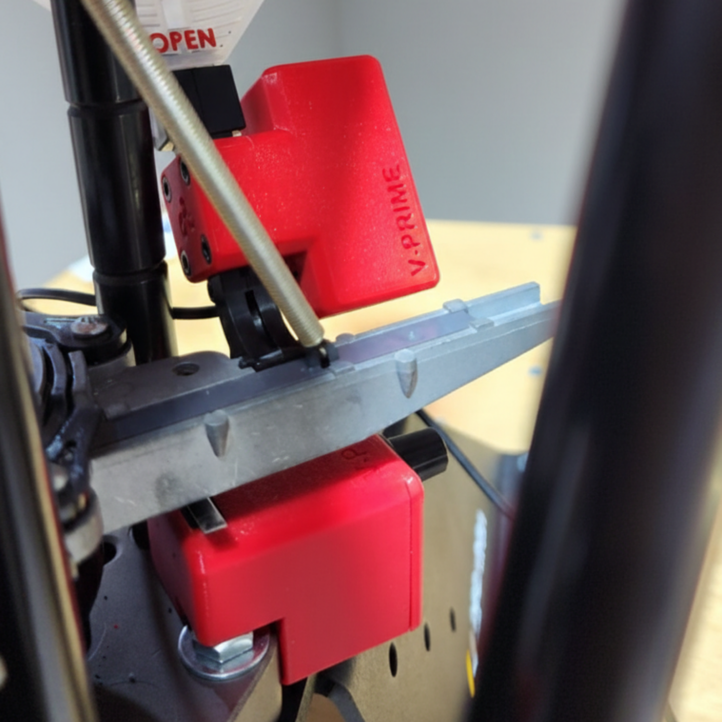 V-PRIME by Robaski - Vibrador de Espoletas Safety Prime Lee PRO 6000